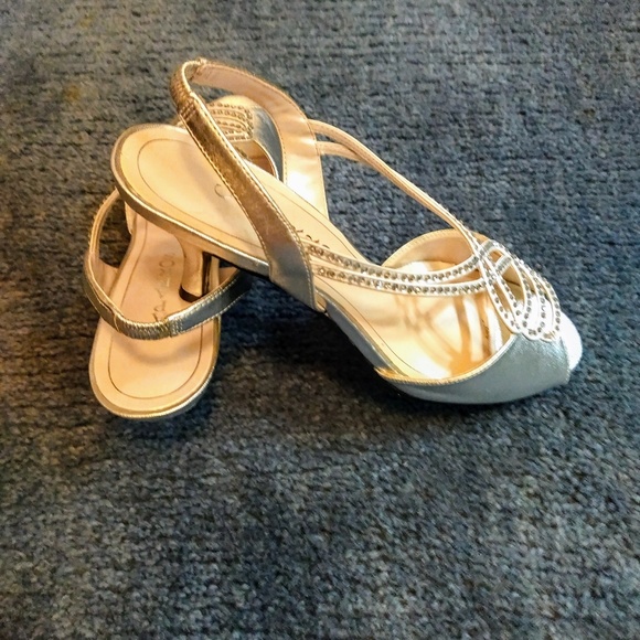 Caparros Shoes Silver Slingback Sz 7 New In Box Poshmark